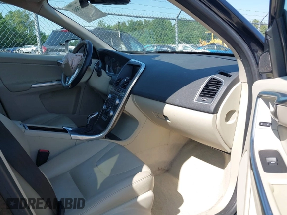 2016 Volvo XC60 T5 Drive-E Premier с VIN YV440MDK3G2785324, выставлен на аукционе IAAI как лот 42215803 с пробегом 62 184 миль миль и . История ставок и продаж доступна на DreamBid. Изображение 5.
