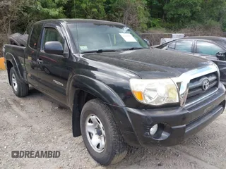2008 Toyota Tacoma with VIN 5TEUU42N68Z503520, listed as a IAAI auction lot 42668086 with 140,735 mi miles and . Bid and sale history available at DreamBid. Image 1.