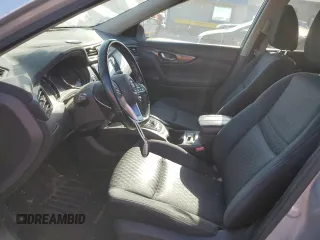 2017 Nissan Rogue SV with VIN JN8AT2MT8HW150186, listed as a Copart auction lot 82809414 with 77,784 mi miles and Salvage Title. Bid and sale history available at carsss.com. Image 7.