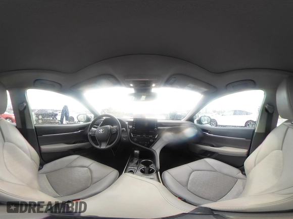 2022 Toyota Camry XSE z VIN 4T1K61AK2NU702362, wystawiony jako IAAI lot #41963393 z przebiegiem 13 541 mil mil oraz . Historia ofert i sprzedaży dostępna na DreamBid. Obrazek 18.