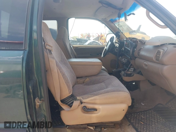 1998 Dodge 1500 with VIN 3B7HC12Y9WG186001, listed as a IAAI auction lot 42025581 with 177,582 mi miles and . Bid and sale history available at DreamBid. Image 5.