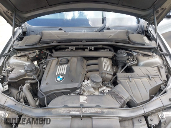 2011 BMW 3 Series 328i with VIN WBAPH5G52BNM84035, listed as a IAAI auction lot 42046301 with 165,418 mi miles. Bid and sale history available at carsss.com. Image 10.