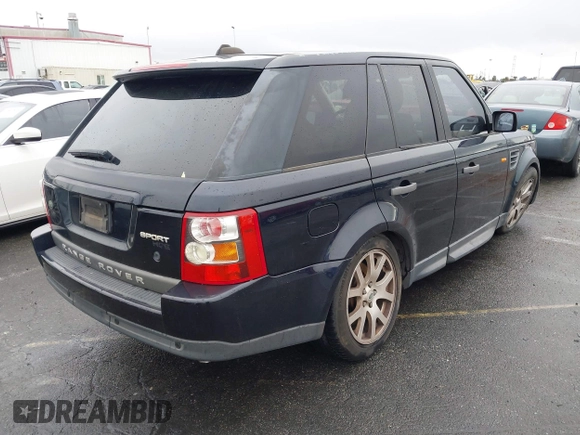 2006 Land Rover Range Rover Sport HSE с VIN SALSF25436A978244, выставлен на аукционе IAAI как лот 41513803 с пробегом 169 932 миль миль и . История ставок и продаж доступна на DreamBid. Изображение 4.