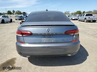 2020 Volkswagen Passat 2.0T R-Line with VIN 1VWMA7A38LC022795, listed as a Copart auction lot 47684733 with 28,917 mi miles. Bid and sale history available at carsss.com. Image 6.