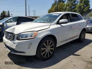 2015 Volvo XC60 T5 Drive-E Premier z VIN YV440MDK4F2658497, wystawiony jako Copart lot #58191825 z przebiegiem 72 255 mil mil oraz Szkoda całkowita • Salvage title. Historia ofert i sprzedaży dostępna na DreamBid. Obrazek 1.