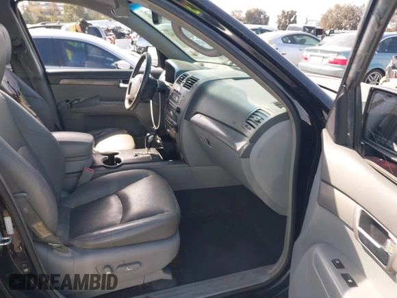 2009 Kia Borrego LX with VIN KNDJJ741095039023, listed as a IAAI auction lot 41696562 with 239,921 mi miles. Bid and sale history available at carsss.com. Image 5.