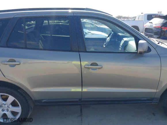2008 Hyundai Santa Fe SE with VIN 5NMSH13E78H147426, listed as a IAAI auction lot 41522743 with 174,175 mi miles. Bid and sale history available at carsss.com. Image 13.