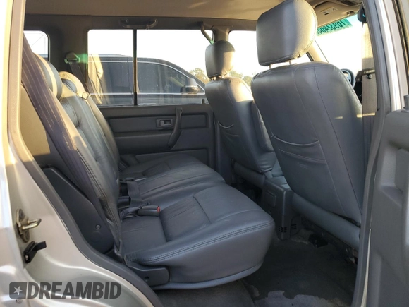 2002 Isuzu Trooper S z VIN JACDS58X627J11588, wystawiony jako Copart lot #76932404 z przebiegiem Nie podano mil oraz Szkody całkowita. Historia ofert i sprzedaży dostępna na DreamBid. Obrazek 11.