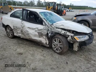 2013 Volkswagen Jetta GLI Autobahn с VIN 3VW467AJ2DM208994, выставлен на аукционе Copart как лот 67785464 с пробегом Не указан миль и Списание • Salvage title. История ставок и продаж доступна на DreamBid. Изображение 4.