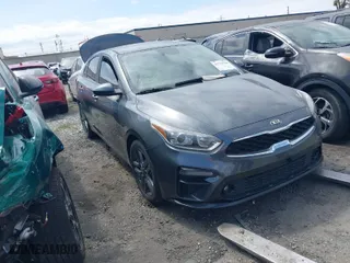 2019 Kia Forte S with VIN 3KPF34AD0KE135130, listed as a IAAI auction lot 41712506 with NaN miles. Bid and sale history available at carsss.com. Image 1.