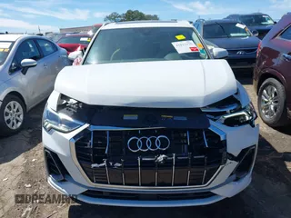 2022 Audi Q3 S line Premium Plus z VIN WA1EECF30N1126400, wystawiony jako IAAI lot #41822175 z przebiegiem 28 850 mil mil oraz . Historia ofert i sprzedaży dostępna na DreamBid. Obrazek 12.