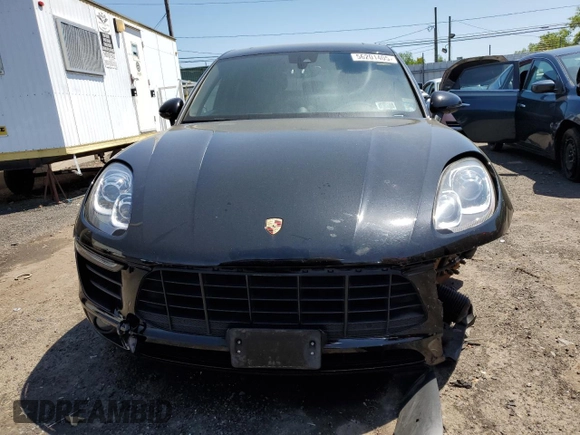 2018 Porsche Macan with VIN WP1AA2A54JLB10541, listed as a Copart auction lot 56201405 with 72,458 mi miles and Salvage title. Bid and sale history available at DreamBid. Image 5.