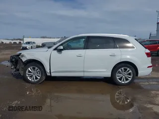 2017 Audi Q7 Premium Plus with VIN WA1LAAF70HD042719, listed as a IAAI auction lot 41653074 with 52,287 mi miles. Bid and sale history available at carsss.com. Image 14.