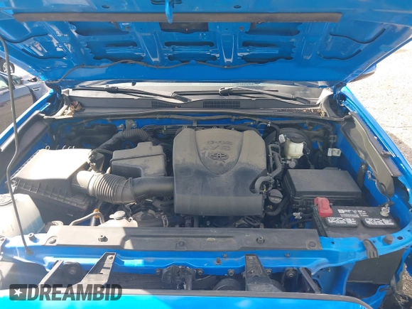 2021 Toyota Tacoma SR z VIN 3TMCZ5AN8MM374398, wystawiony jako IAAI lot #42297138 z przebiegiem 87 205 mil mil oraz . Historia ofert i sprzedaży dostępna na DreamBid. Obrazek 10.