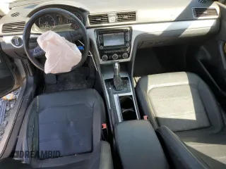 2012 Volkswagen Passat SE z VIN 1VWBH7A39CC092065, wystawiony jako Copart lot #52719595 z przebiegiem 161 991 mil mil oraz Szkoda całkowita • Salvage title. Historia ofert i sprzedaży dostępna na DreamBid. Obrazek 8.