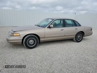 1997 Ford Crown Victoria z VIN 2FALP73W4VX130962, wystawiony jako Copart lot #44719425 z przebiegiem 88 265 mil mil oraz Szkoda całkowita • Salvage title. Historia ofert i sprzedaży dostępna na DreamBid. Obrazek 1.