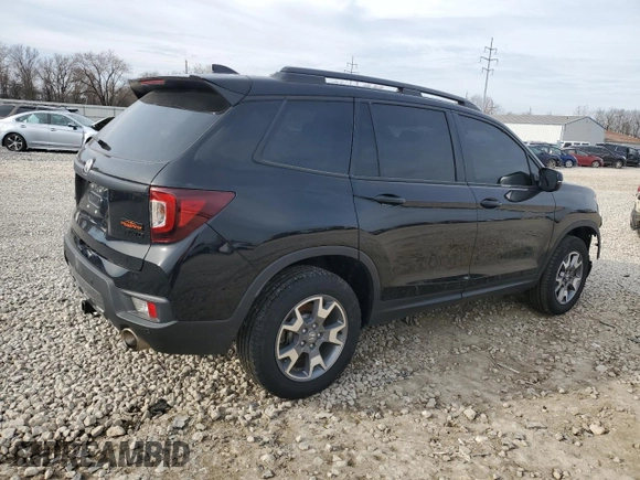 2023 Honda Passport TrailSport with VIN 5FNYF8H6XPB033513, listed as a Copart auction lot 49392115 with 41,069 mi miles and Salvage title. Bid and sale history available at DreamBid. Image 3.