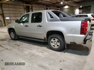2010 Chevrolet Avalanche LS z VIN 3GNVKEE09AG272010, wystawiony jako Copart lot #52008485 z przebiegiem 152 496 mil mil oraz Szkoda całkowita • Salvage title. Historia ofert i sprzedaży dostępna na DreamBid. Obrazek 2.
