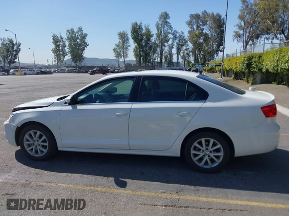 2013 Volkswagen Jetta SE with VIN 3VWDP7AJ9DM253878, listed as a IAAI auction lot 41974451 with 149,720 mi miles and . Bid and sale history available at DreamBid. Image 14.