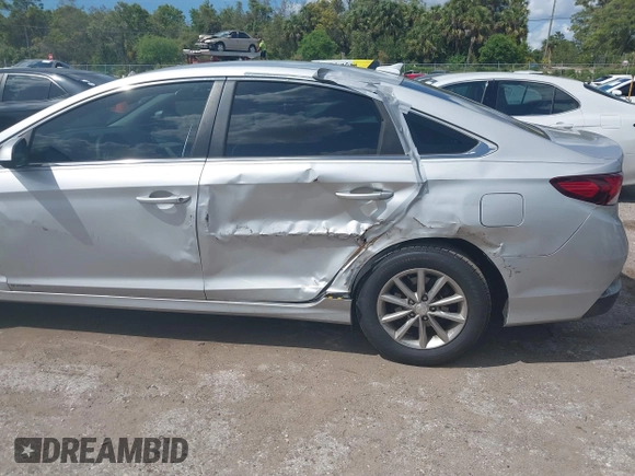 2019 Hyundai Sonata SE with VIN 5NPE24AF6KH746694, listed as a IAAI auction lot 41957791 with 80,851 mi miles and . Bid and sale history available at DreamBid. Image 6.