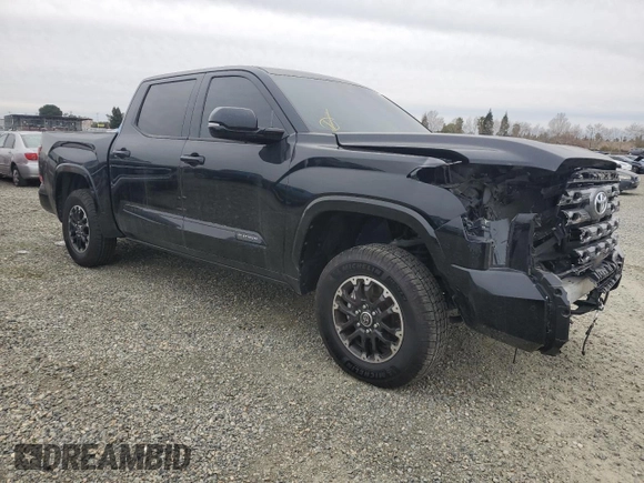 2023 Toyota Tundra Platinum with VIN 5TFNA5DB2PX085582, listed as a Copart auction lot 89322415 with 40,709 mi miles and Salvage title. Bid and sale history available at DreamBid. Image 4.