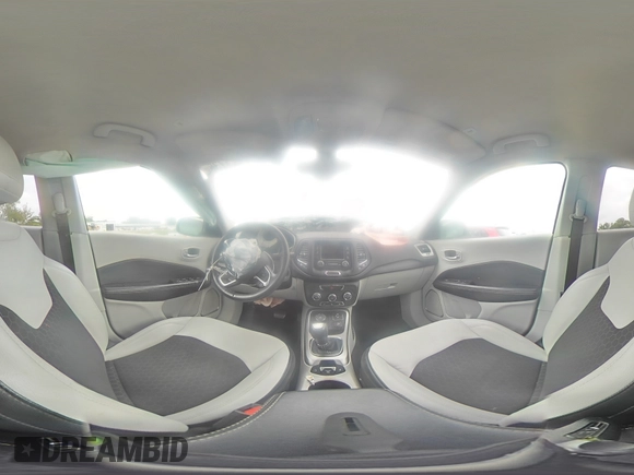 2018 Jeep Compass Latitude z VIN 3C4NJDBB6JT282965, wystawiony jako Copart lot #59621735 z przebiegiem Nie podano mil oraz Szkoda całkowita • Salvage title. Historia ofert i sprzedaży dostępna na DreamBid. Obrazek 15.