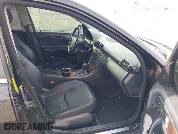 2006 Mercedes-Benz C 230 Sport с VIN WDBRF56HX6F733743, выставлен на аукционе IAAI как лот 41501939 с пробегом 259 187 миль миль и . История ставок и продаж доступна на DreamBid. Изображение 5.