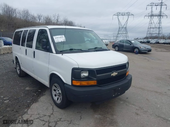 2009 Chevrolet Express Cargo Van with VIN 1GCFG15XX91111051, listed as a IAAI auction lot 41826049 with 153,214 mi miles. Bid and sale history available at carsss.com. Image 6.