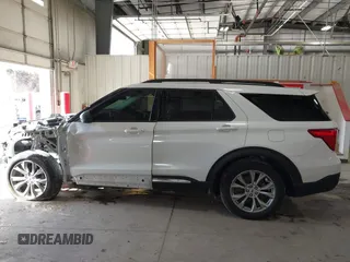 2023 Ford Explorer XLT with VIN 1FMSK8DH2PGB30764, listed as a IAAI auction lot 41608272 with 33,952 mi miles. Bid and sale history available at carsss.com. Image 15.