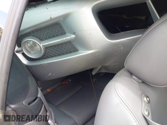 2008 Toyota Solara SE z VIN 4T1FA38P58U157484, wystawiony jako IAAI lot #42318581 z przebiegiem Nie podano mil oraz . Historia ofert i sprzedaży dostępna na DreamBid. Obrazek 8.