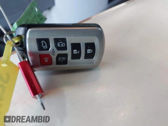 2018 Toyota Sienna XLE Auto Access Seat с VIN 5TDYZ3DCXJS943686, выставлен на аукционе IAAI как лот 42235842 с пробегом 114 833 миль миль и . История ставок и продаж доступна на DreamBid. Изображение 11.
