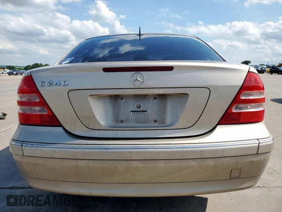 2003 Mercedes-Benz C 240 с VIN WDBRF61J13A417012, выставлен на аукционе Copart как лот 58729475 с пробегом 154 465 миль миль и Списание • Salvage title. История ставок и продаж доступна на DreamBid. Изображение 6.