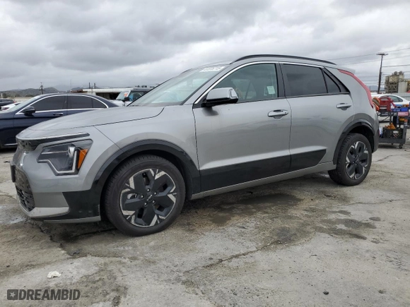 2023 Kia Niro EV Wind with VIN KNDCR3L17P5028609, listed as a Copart auction lot 47225715 with 61,494 mi miles and Salvage Title. Bid and sale history available at carsss.com. Image 1.