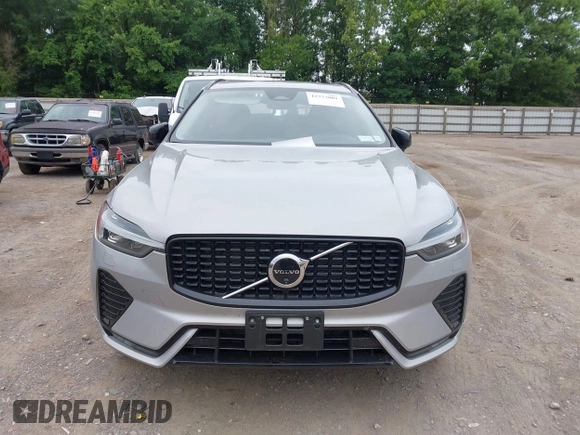 2025 Volvo XC60 Plus с VIN YV4M12RC5S1149246, выставлен на аукционе IAAI как лот 42533801 с пробегом 5 600 миль миль и . История ставок и продаж доступна на DreamBid. Изображение 12.