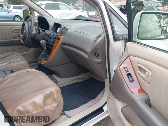 2000 Lexus RX 300 with VIN JT6HF10U1Y0098064, listed as a IAAI auction lot 42046249 with 216,171 mi miles. Bid and sale history available at carsss.com. Image 5.