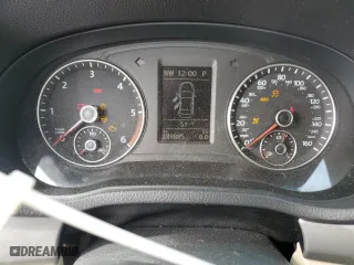 2014 Volkswagen Passat TDI SE w/Sunroof with VIN 1VWBN7A33EC033475, listed as a Copart auction lot 47461305 with 188,885 mi miles and Salvage Title. Bid and sale history available at carsss.com. Image 9.