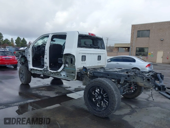 2019 Ram 2500 Lone Star z VIN 3C6UR5MLXKG623625, wystawiony jako IAAI lot #41082618 z przebiegiem 81 521 mil mil oraz . Historia ofert i sprzedaży dostępna na DreamBid. Obrazek 3.