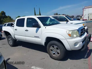 2008 Toyota Tacoma PreRunner with VIN 5TEJU62N68Z473062, listed as a IAAI auction lot 41988269 with 96,461 mi miles. Bid and sale history available at carsss.com. Image 13.