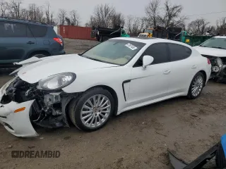 2015 Porsche Panamera 4 with VIN WP0AA2A73FL003376, listed as a Copart auction lot 47067405 with 92,308 mi miles and Salvage Title. Bid and sale history available at DreamBid. Image 1.