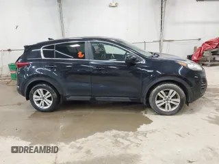 2018 Kia Sportage LX z VIN KNDPMCAC9J7351060, wystawiony jako IAAI lot #42011814 z przebiegiem 174 504 mil mil oraz . Historia ofert i sprzedaży dostępna na DreamBid. Obrazek 13.