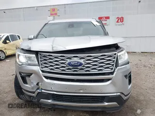 2018 Ford Explorer Platinum with VIN 1FM5K8HT2JGA66681, listed as a IAAI auction lot 41932370 with 61,049 mi miles. Bid and sale history available at carsss.com. Image 12.