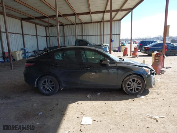 2020 Toyota Yaris Sedan L with VIN 3MYDLBYV4LY716125, listed as a IAAI auction lot 41630523 with 55,282 mi miles. Bid and sale history available at carsss.com. Image 13.
