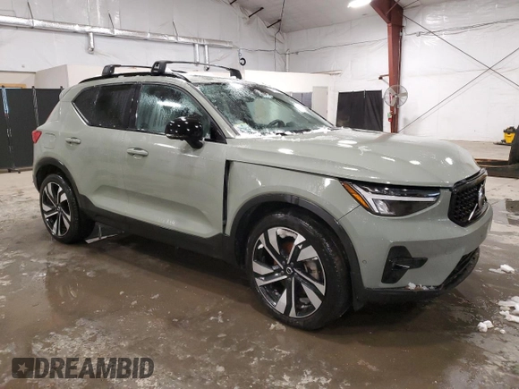 2023 Volvo XC40 Plus Dark Theme with VIN YV4L12UW2P2024297, listed as a Copart auction lot 44742735 with 15,666 mi miles and Salvage title. Bid and sale history available at DreamBid. Image 4.
