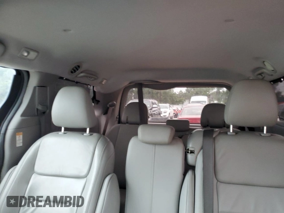2015 Toyota Sienna XLE with VIN 5TDYK3DC4FS643881, listed as a Copart auction lot 56684635 with 137,781 mi miles and Salvage Title. Bid and sale history available at DreamBid. Image 10.