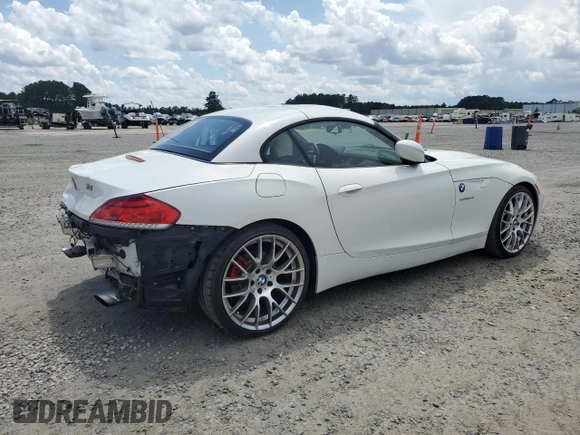 2009 BMW Z4 sDrive35i with VIN WBALM73519E381601, listed as a Copart auction lot 60823745 with 75,635 mi miles and Salvage title. Bid and sale history available at DreamBid. Image 3.