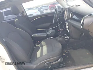 2007 MINI Hardtop S with VIN WMWMF73547TV31403, listed as a IAAI auction lot 42066433 with 156,730 mi miles and . Bid and sale history available at DreamBid. Image 5.