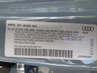 2024 Audi RS e-tron GT z VIN WAUBHBFWXR7901127, wystawiony jako IAAI lot #41220023 z przebiegiem 3414 mil mil oraz . Historia ofert i sprzedaży dostępna na DreamBid. Obrazek 9.