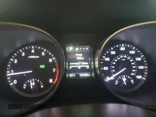 2018 Hyundai Santa Fe 2.4L с VIN 5XYZT3LB8JG544092, выставлен на аукционе Copart как лот 63127265 с пробегом 124 390 миль миль и Списание • Salvage title. История ставок и продаж доступна на DreamBid. Изображение 9.
