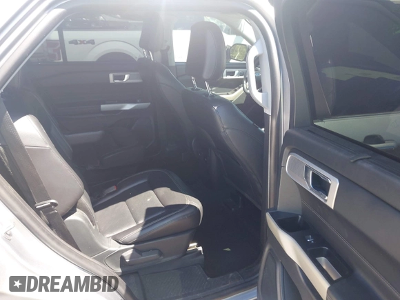 2021 Ford Explorer Limited with VIN 1FMSK7FHXMGB05954, listed as a IAAI auction lot 42055024 with 57,046 mi miles. Bid and sale history available at carsss.com. Image 8.