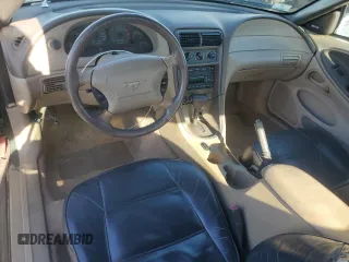 2001 Ford Mustang Deluxe with VIN 1FAFP44411F115429, listed as a Copart auction lot 81076114 with 139,582 mi miles and Non Repairable. Bid and sale history available at carsss.com. Image 8.